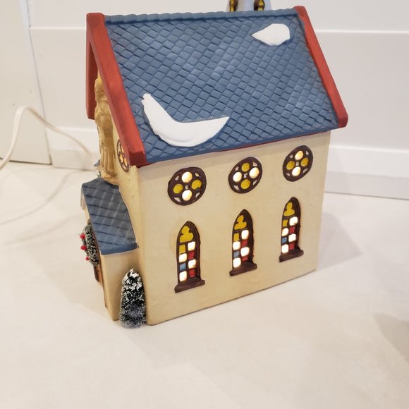 Noma Dickensville Collectables Collectables Christmas Village Porcelain Church - Picture 7 of 9